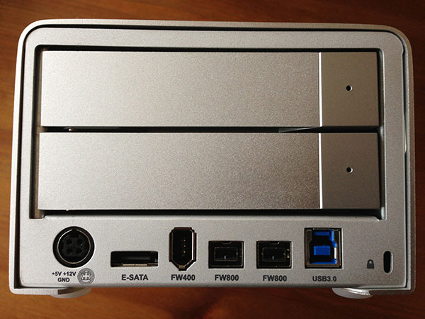 caldigit VR2 rear