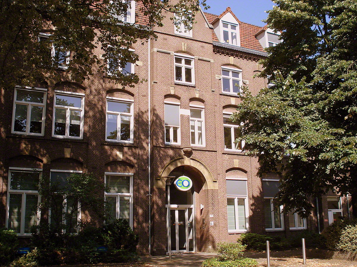 EO building