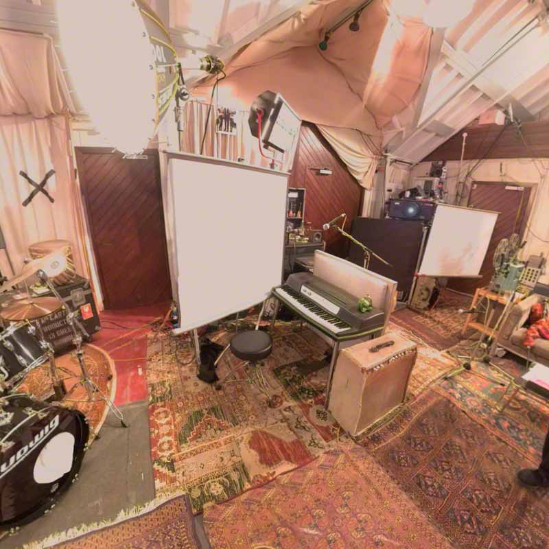 McC VR-03d-Direction2-no-overlays