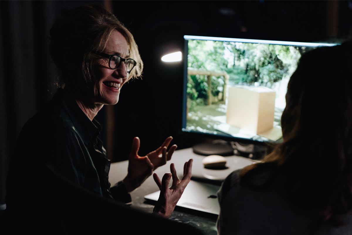 Apple Aspiring Filmmakers Valerie Faris Gimpirea 20180117