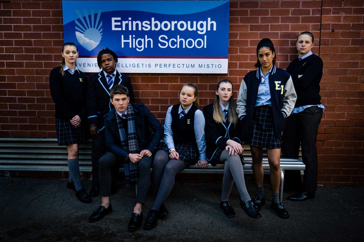 03 Neighbours Erinsborough full cast