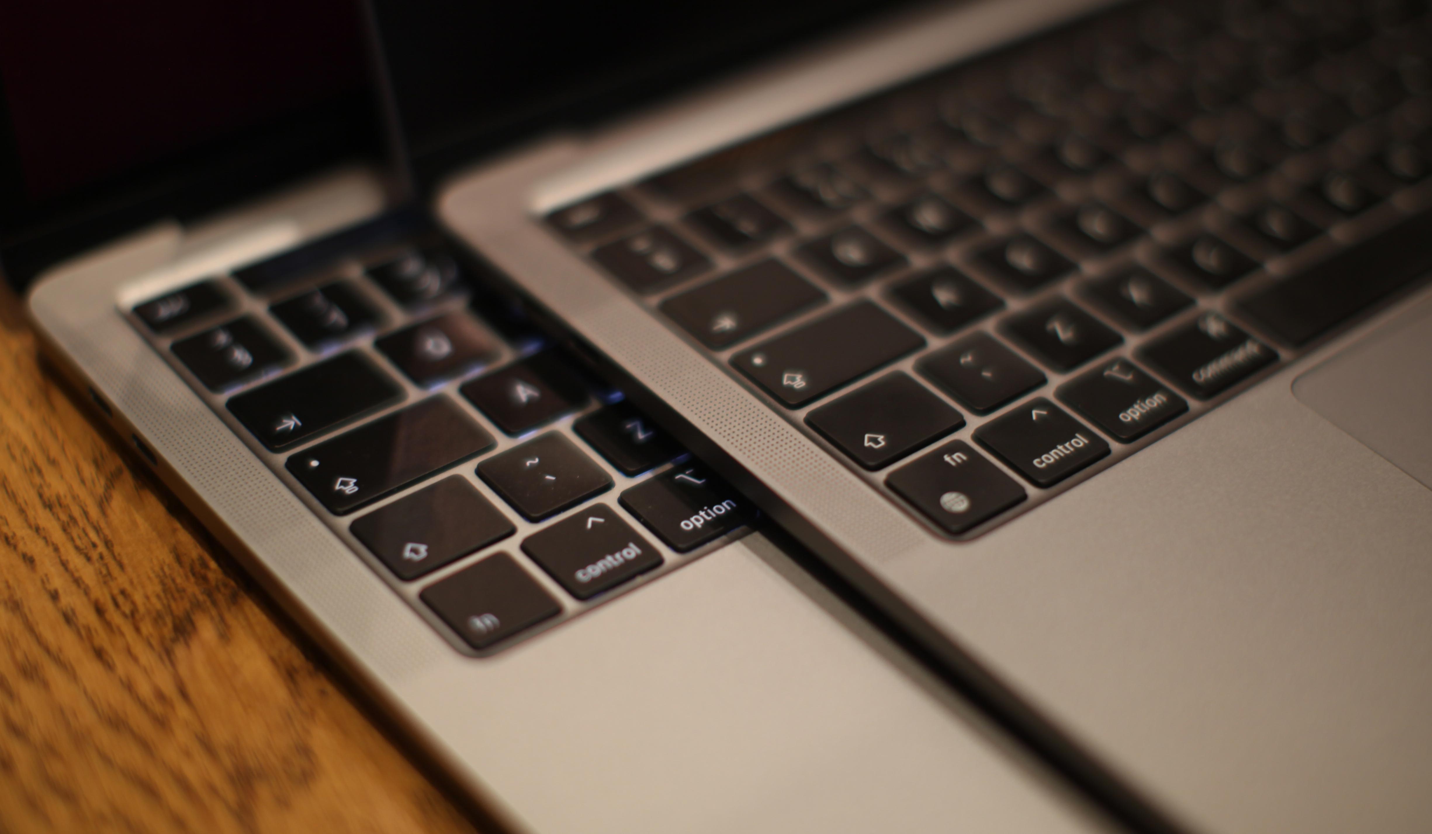 m1 intel mbp apple 02
