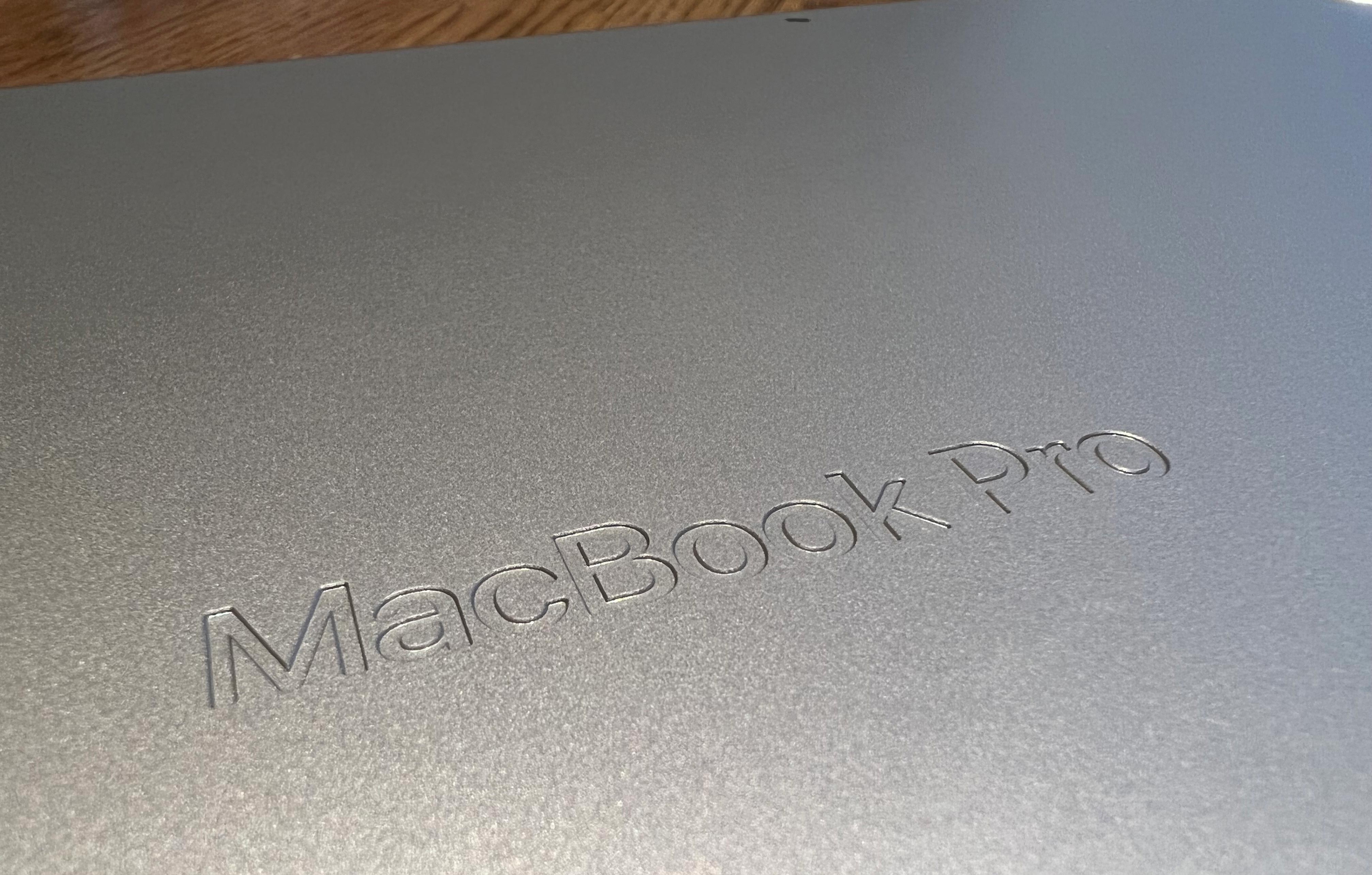 apple 16 inch macbook pro 02