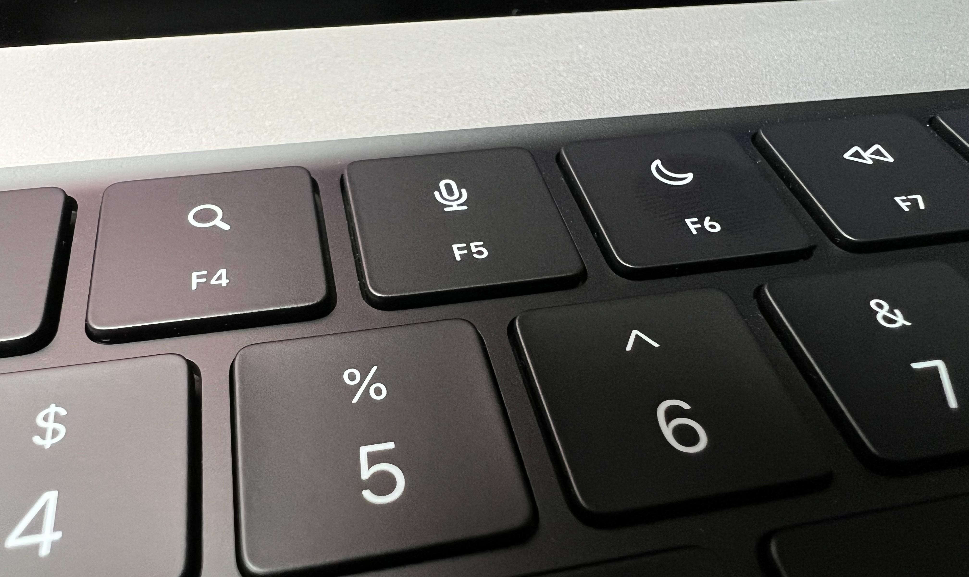 apple 16 inch macbook pro 07