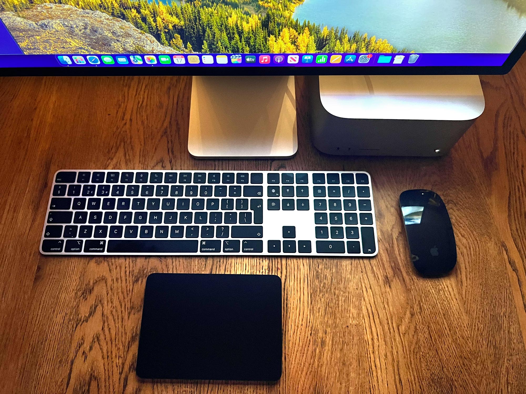 mac studio display21